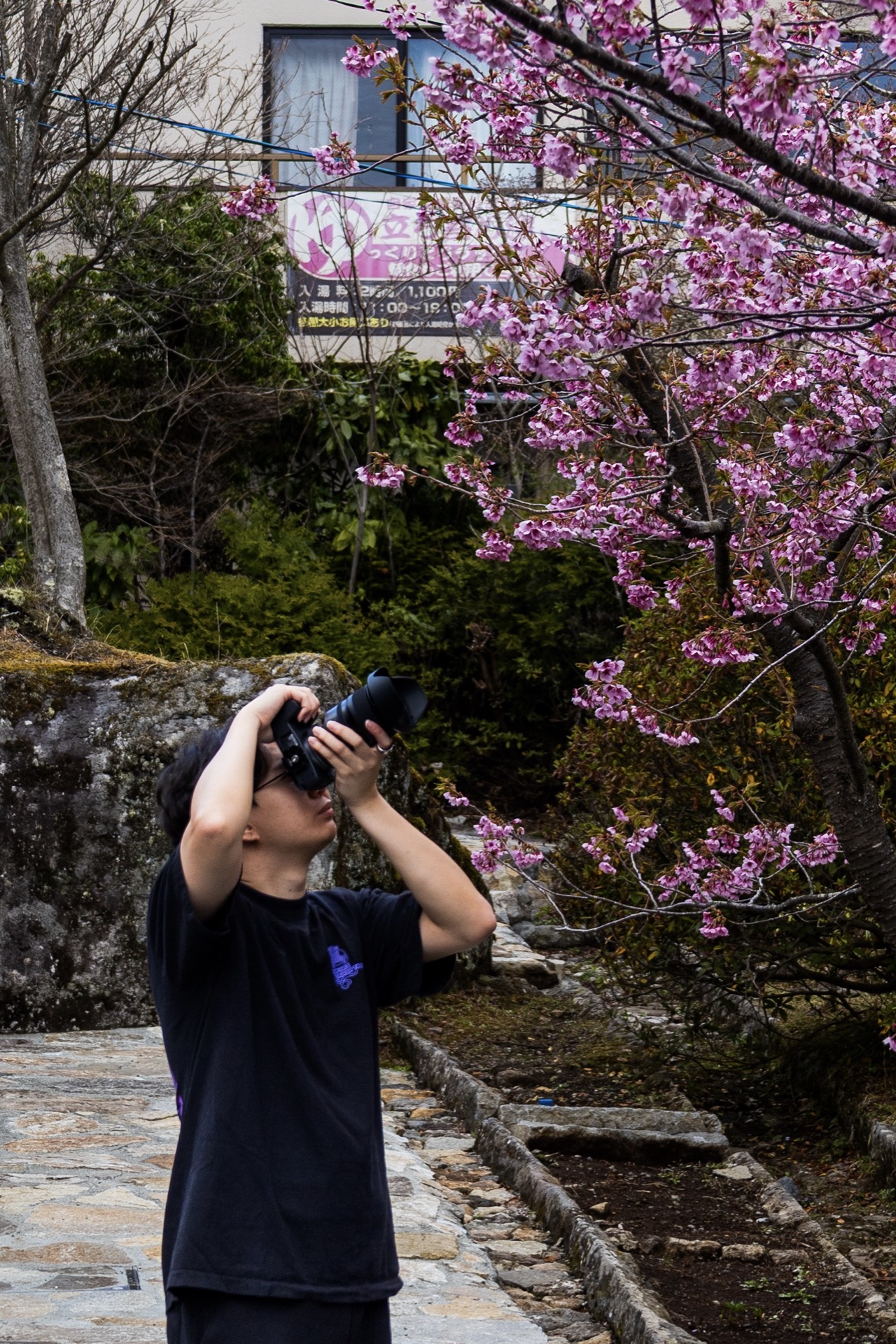 Alston Shi shooting in Japan